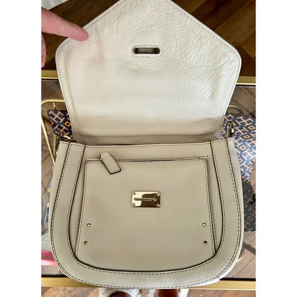 ♦️♦️  TORY BURCH AUTHENTIC VINTAGE WHITE CROSSBODY HANDBAG ♦️♦️ - Picture 12 of 15